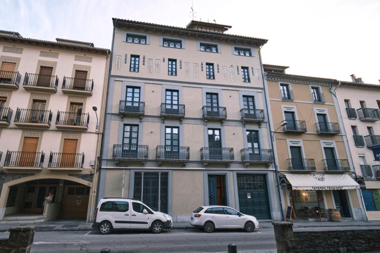 Magnolia Can Mateu, Bonito Apartamento Centrico Con Parking Camprodon Extérieur photo